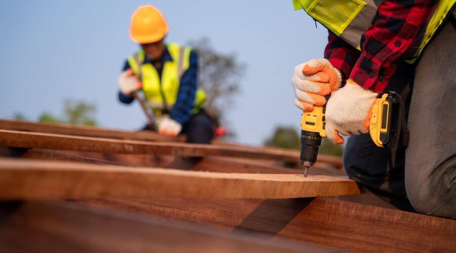 Professional Flat Roofing Installation in Iuka, IL